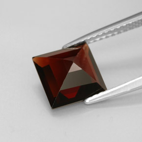 2.57캐럿 천연 딥 레드 파이로프 가넷, 스퀘어, 7.9×7.8 mm, VS