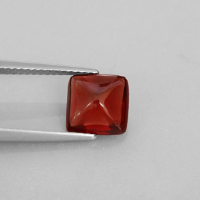 2.28캐럿 천연 딥 레드 파이로프 가넷, 투명한, 8×7.9 mm, 투명/반투명