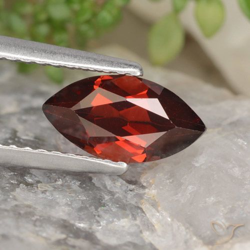 1.30ct 자연스러운 딥 레드 파이로프 석류석, 보석, VVS-VS