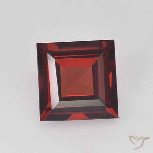 2.03ct 자연스러운 딥 블러드 레드 파이로프 석류석, 정사각형, VVS-VS