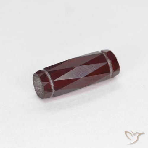 1.42ct 자연스러운 상그리아 레드 파이로프 석류석, 팬시한, VS