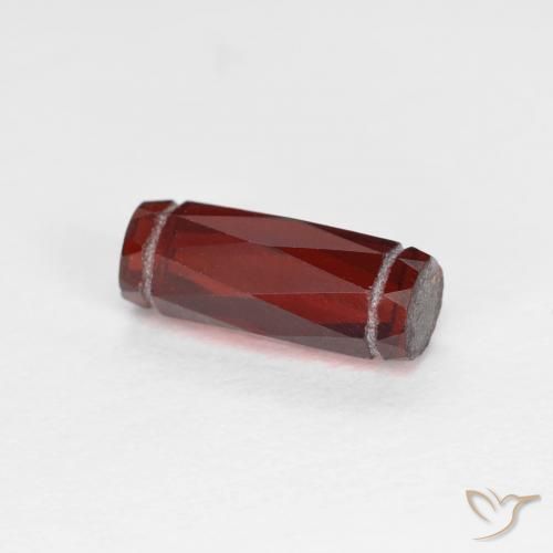 1.42ct 자연스러운 다크 레드 파이로프 석류석, 팬시한, VS