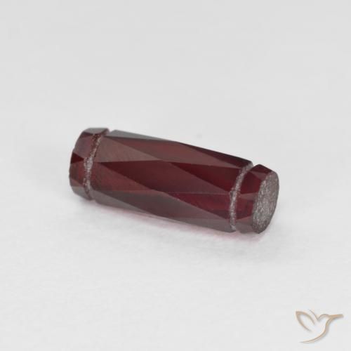 1.47ct 자연스러운 딥 레드 파이로프 석류석, 팬시한, VS