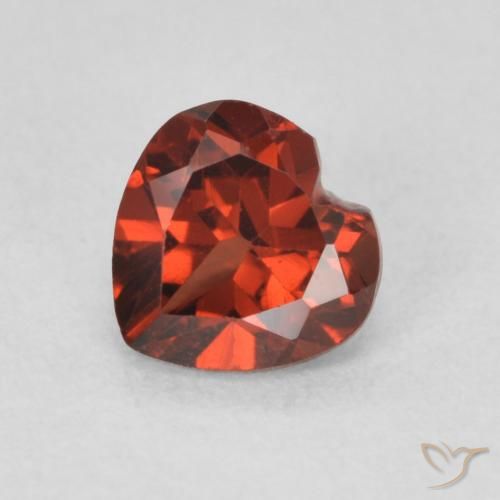 0.64ct 자연스러운 스칼렛 레드 파이로프 석류석, 마음, VVS-VS