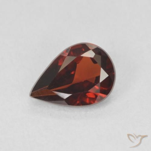 0.82ct 자연스러운 다크 레드 파이로프 석류석, 배 모양, VVS-VS