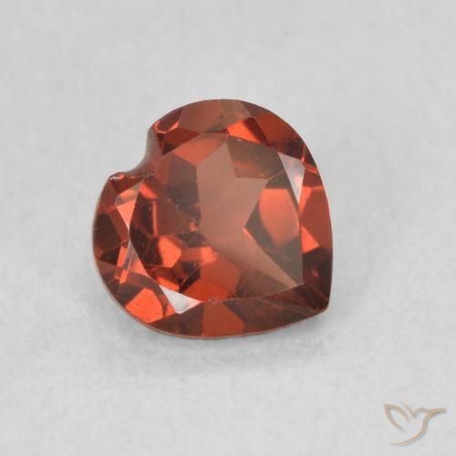 0.61캐럿 천연 Medium Dark-Red 파이로프 석류석, 마음, VS