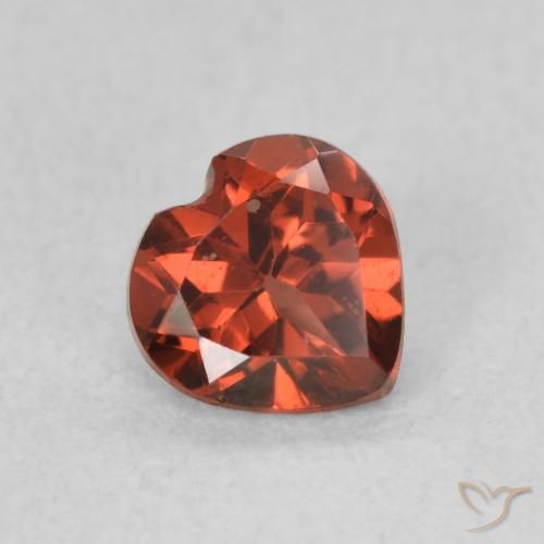 0.57캐럿 천연 Medium Dark-Red 파이로프 석류석, 마음, VS