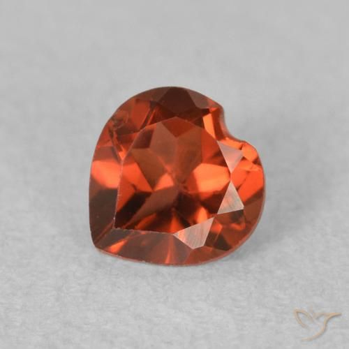 0.61ct 자연스러운 캔디 레드 파이로프 석류석, 마음, VVS-VS