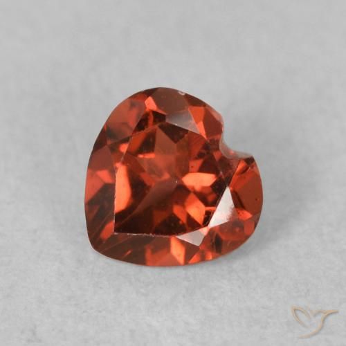 0.59ct 자연스러운 밝은 빨간색 파이로프 석류석, 마음, VVS-VS
