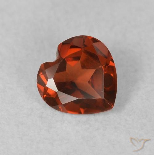 0.55캐럿 천연 Medium Dark-Red 파이로프 석류석, 마음, VVS-VS