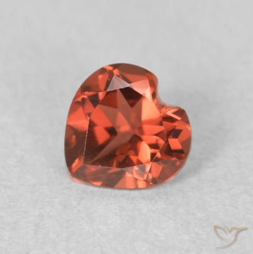 0.57ct 자연스러운 밝은 빨간색 파이로프 석류석, 마음, VVS-VS