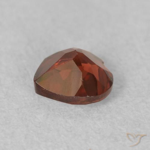 0.61캐럿 천연 Medium Dark-Red 파이로프 석류석, 마음, VVS-VS