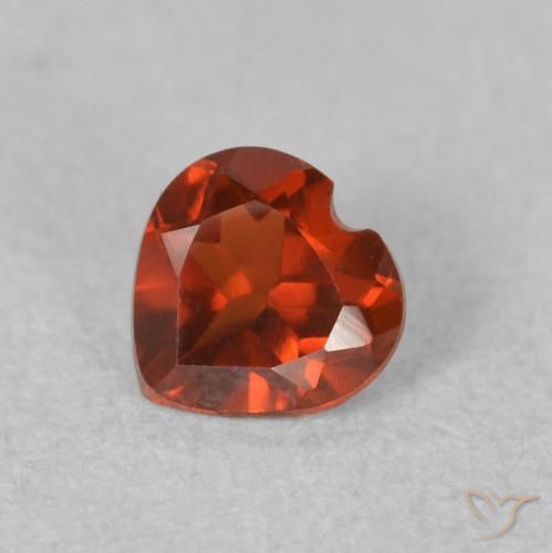 0.54ct 자연스러운 딥 레드 파이로프 석류석, 마음, VVS-VS