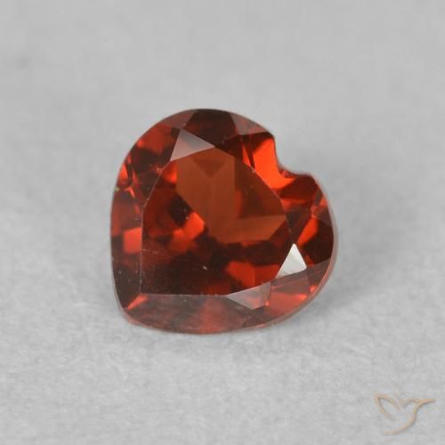 0.60ct 자연스러운 밝은 빨간색 파이로프 석류석, 마음, VVS-VS