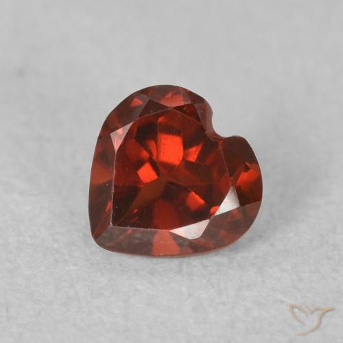 0.59ct 자연스러운 상그리아 레드 파이로프 석류석, 마음, VVS-VS