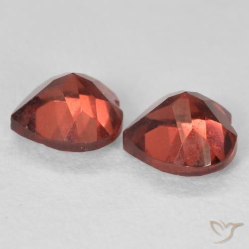 1.29캐럿 천연 Medium Dark-Red 파이로프 석류석 보석, 마음, VS