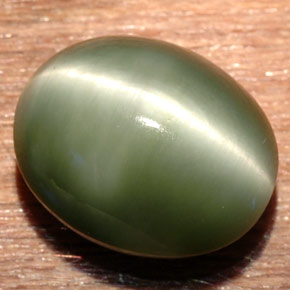 7.54캐럿 천연 그린 쿼츠 캣츠아이, 타원형 컷, 12.9×10.7 mm, 불투명체