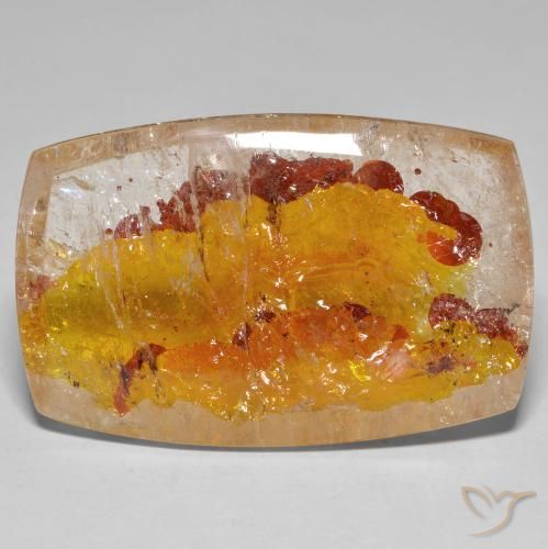63.38ct 자연스러운 다색 마르카사이트가 함유된 석영, 방석, 투명한