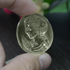 30.49캐럿 천연 연노랑 석영, 타원형 컷, 투명한