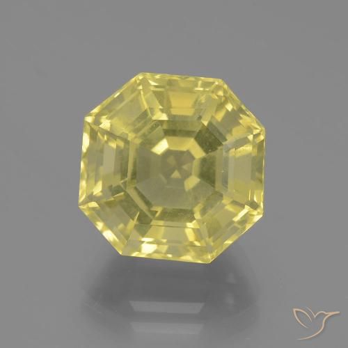 8.23ct 자연스러운 매우 옅은 노란색 석영, 에메랄드 컷, VVS