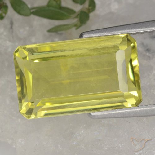 4.46ct 자연스러운 라이트 파인애플 옐로우 석영, 에메랄드 컷, VVS-VS