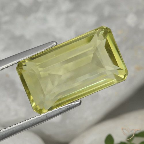 8.13ct 자연스러운 미디엄 옐로우 석영, 에메랄드 컷, VVS-VS