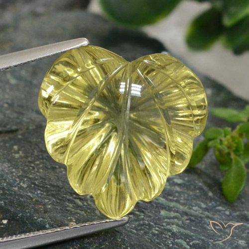 11.72ct 자연스러운 녹황색 석영, 플라워 컷, 투명한