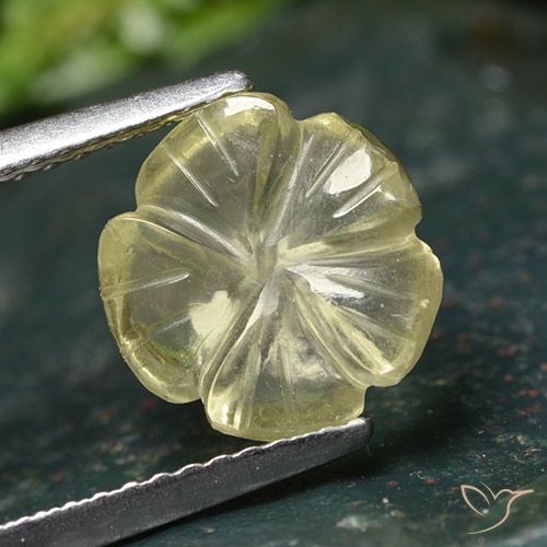 2.45ct 자연스러운 연한 녹황색 석영, 플라워 컷, 투명한