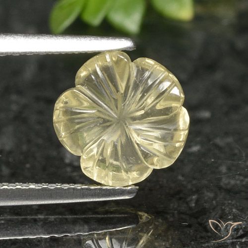 1.90ct 자연스러운 옅은 노랑 석영, 플라워 컷, 투명한