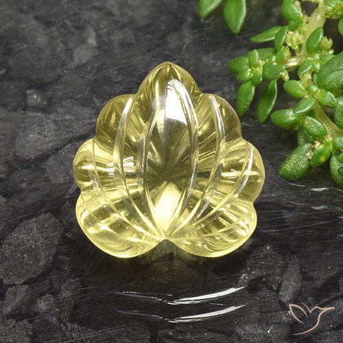 8.86ct 자연스러운 라이트 파인애플 옐로우 석영, 플라워 컷, 투명한