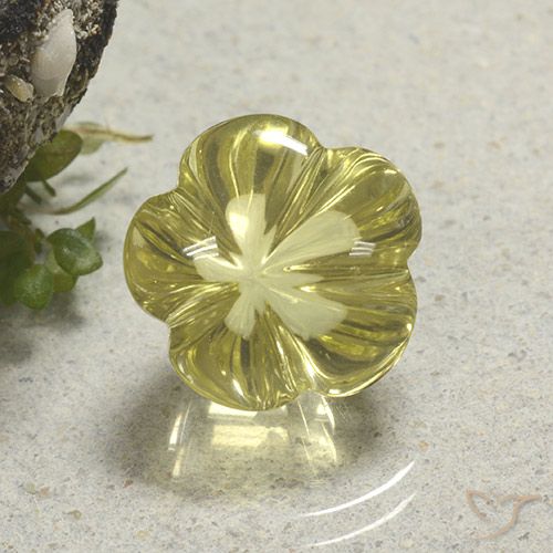 9.60ct 자연스러운 미디엄 라이트 옐로우 석영, 플라워 컷, 투명한