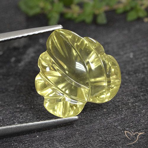 6.61ct 자연스러운 미디엄 옐로우 석영, 플라워 컷, 투명한