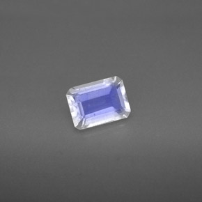 0.81캐럿 천연 블루 화이트 레인보우 문스톤, 에메랄드 컷, 7×5.1 mm, VS