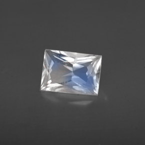 0.79캐럿 천연 블루 화이트 레인보우 문스톤, 바게트, 6.8×4.8 mm, VS