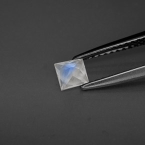 0.26캐럿 천연 블루 화이트 레인보우 문스톤, 정사각형, VS