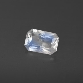 0.47캐럿 천연 블루 화이트 레인보우 문스톤, 에메랄드 컷, 6.1×4.1 mm, VS