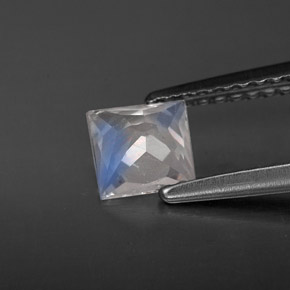 0.56캐럿 천연 블루 화이트 레인보우 문스톤, 정사각형, VS