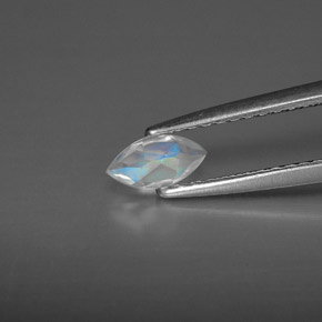 0.24캐럿 천연 블루 화이트 레인보우 문스톤, 투명한, 5.9×3.1 mm, 투명/반투명