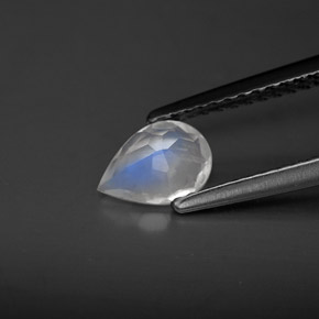 0.52캐럿 천연 화이트 블루 레인보우 문스톤, 투명한, 6.8×4.9 mm, 투명/반투명