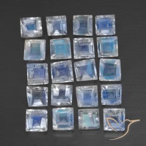 2.48캐럿 천연 푸르스름한 흰색 레인보우 문스톤 보석, 정사각형, 투명한