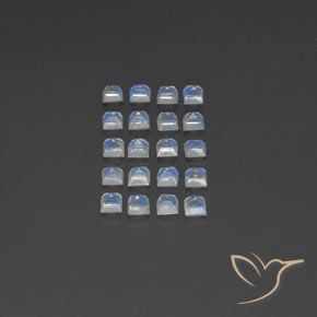 3.10캐럿 천연 푸르스름한 흰색 레인보우 문스톤 보석, 정사각형, 투명/반투명