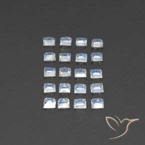2.27캐럿 천연 푸르스름한 흰색 레인보우 문스톤 보석, 정사각형, 투명/반투명