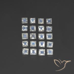 2.87ctw 자연스러운 푸르스름한 흰색 레인보우 문스톤, 정사각형, 투명한