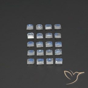 2.64캐럿 천연 푸르스름한 흰색 레인보우 문스톤 보석, 정사각형, 투명한