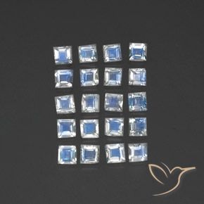 3.25캐럿 천연 푸르스름한 흰색 레인보우 문스톤 보석, 정사각형, 투명한
