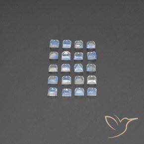 3.16캐럿 천연 푸르스름한 흰색 레인보우 문스톤 보석, 정사각형, 투명한