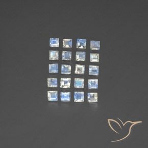 3.26ctw 자연스러운 푸르스름한 흰색 레인보우 문스톤, 정사각형, 투명한