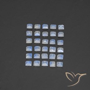 3.31캐럿 천연 푸르스름한 흰색 레인보우 문스톤 보석, 정사각형, 투명한