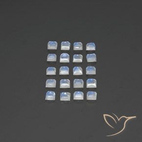 2.70캐럿 천연 푸르스름한 흰색 레인보우 문스톤 보석, 정사각형, 투명한