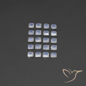 3.42캐럿 천연 푸르스름한 흰색 레인보우 문스톤 보석, 정사각형, 투명한